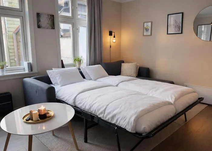 Retreat - Steps From Bryggen - Norwegians Minimum Age 25 Διαμέρισμα *
